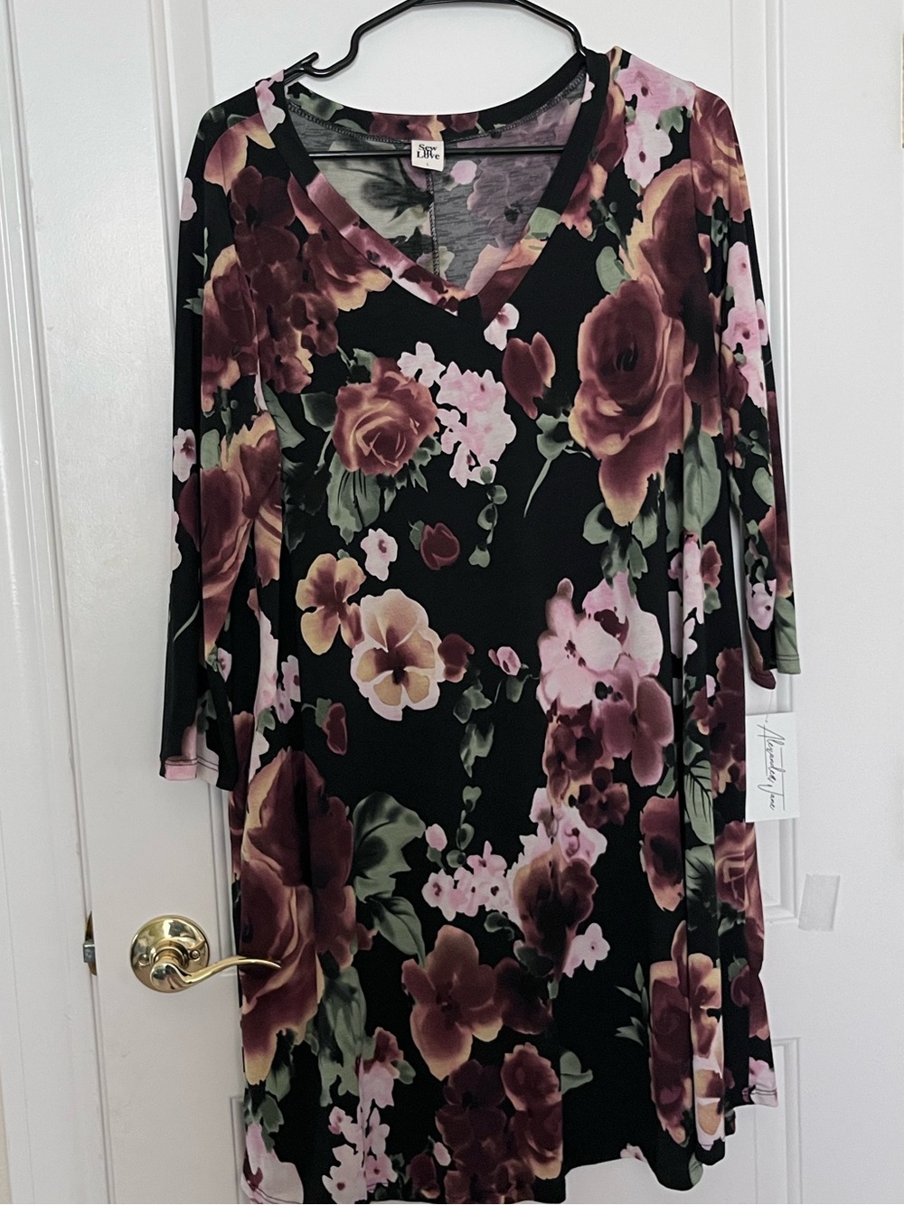 Sew In Love Black Floral V-Neck Long Sleeve Dress